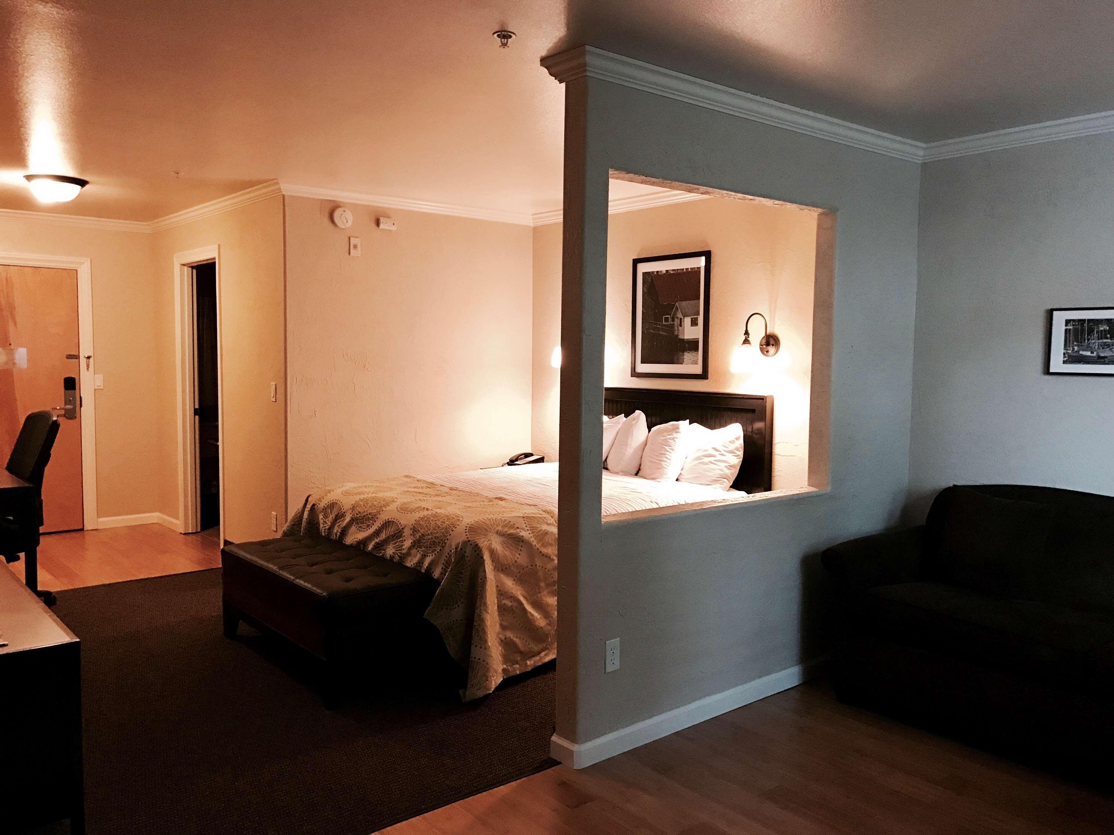 Best Western Wesley Inn & Suites Gig Harbor Extérieur photo