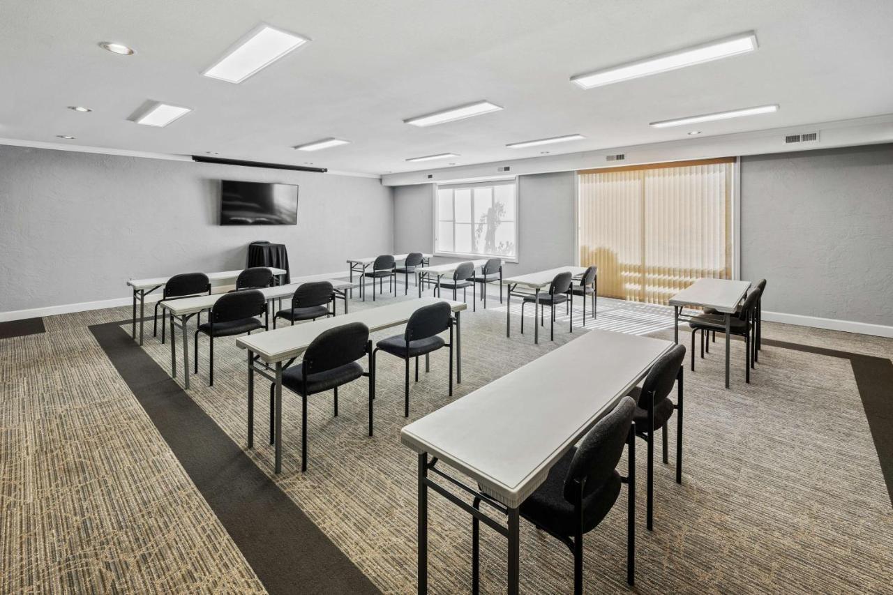 Best Western Wesley Inn & Suites Gig Harbor Extérieur photo