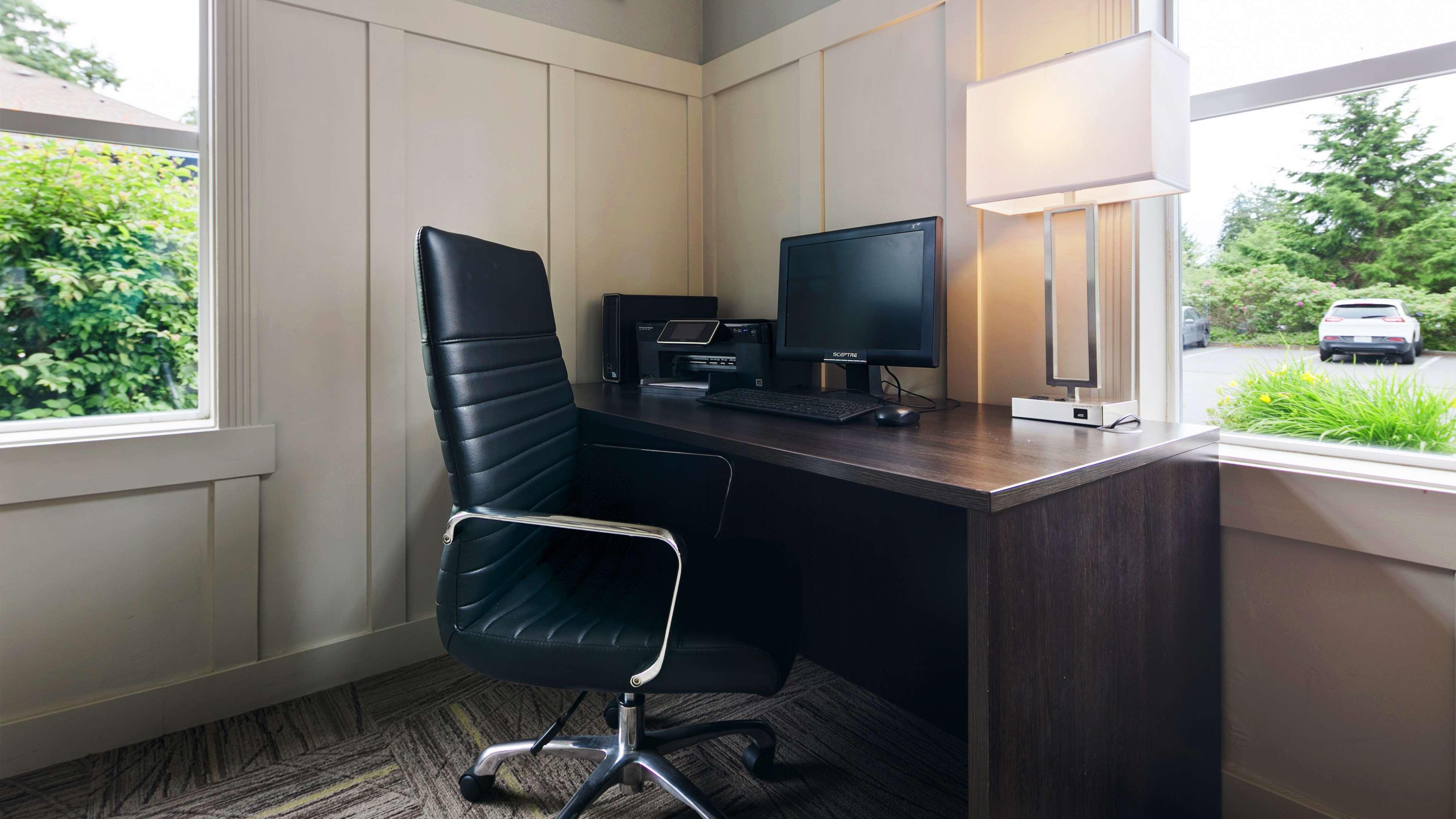 Best Western Wesley Inn & Suites Gig Harbor Extérieur photo